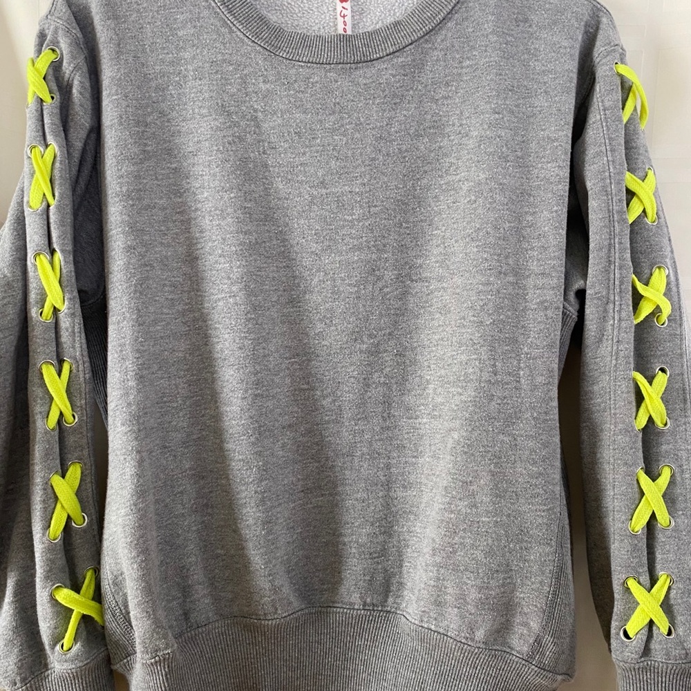 Women’s Sweater